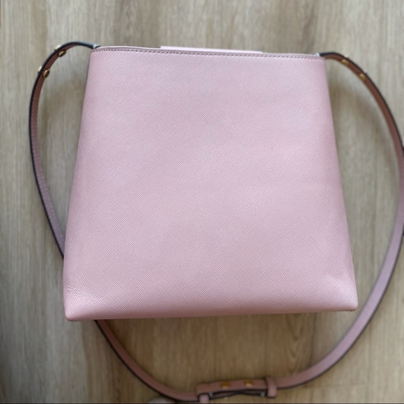Tory Burch Emerson bucket bag - Picture 3 of 8